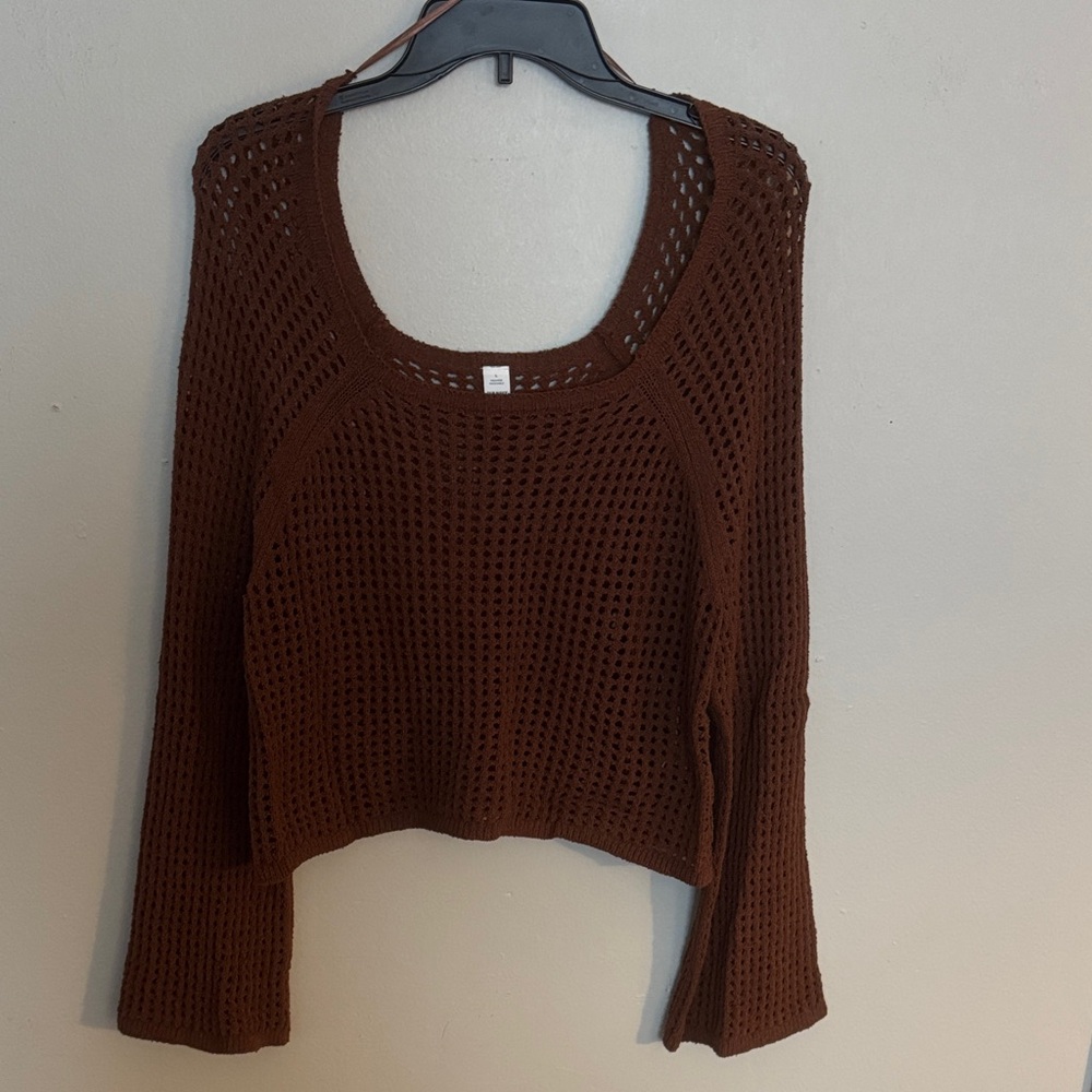 Old Navy Women's Brown Crochet cropped  Sweater with bell sleeves size large